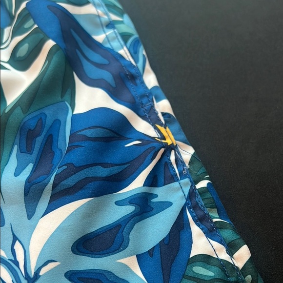 Nautica Blue and White Swim Trunks with Tropical Print, Men’s Large - Picture 4 of 7